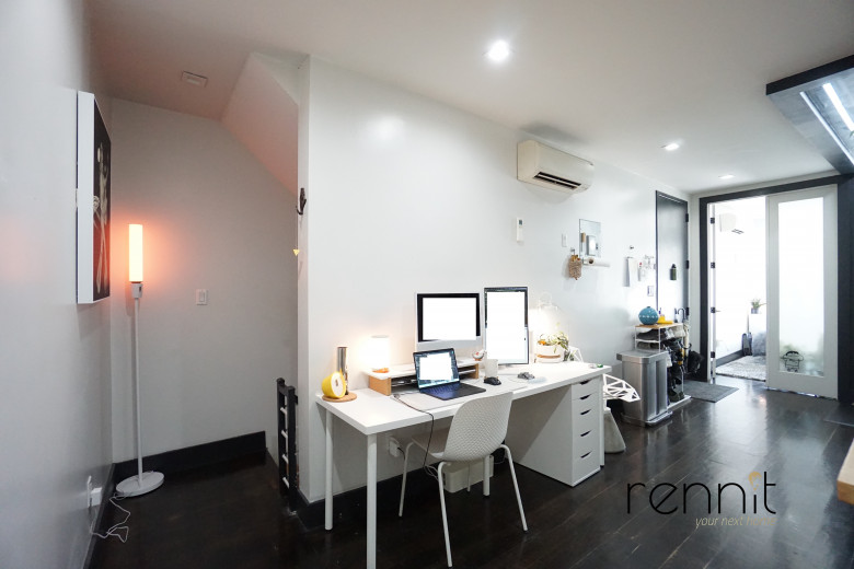 241 Devoe St, Apt 1L Image 5