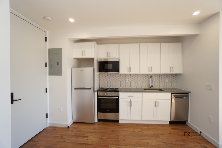 770 Lexington Ave, Apt 4A Image 9