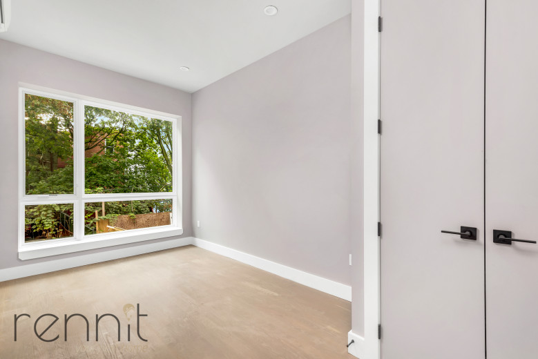 336 E 28th St, Apt 4B Image 11