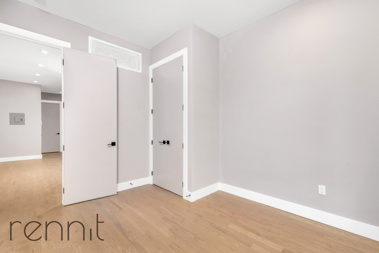 336 E 28th St, Apt 4B Image 12