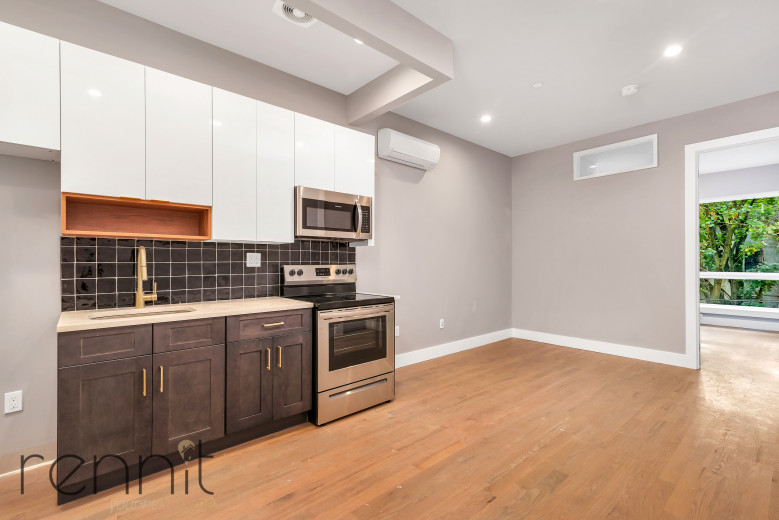 336 E 28th St, Apt 4B Image 4