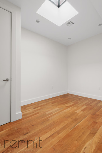 256 Malcolm X Blvd, Apt 4R Image 6