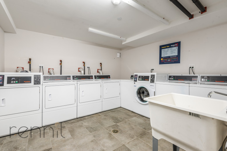 320 Linden Blvd, Apt 3F Image 11