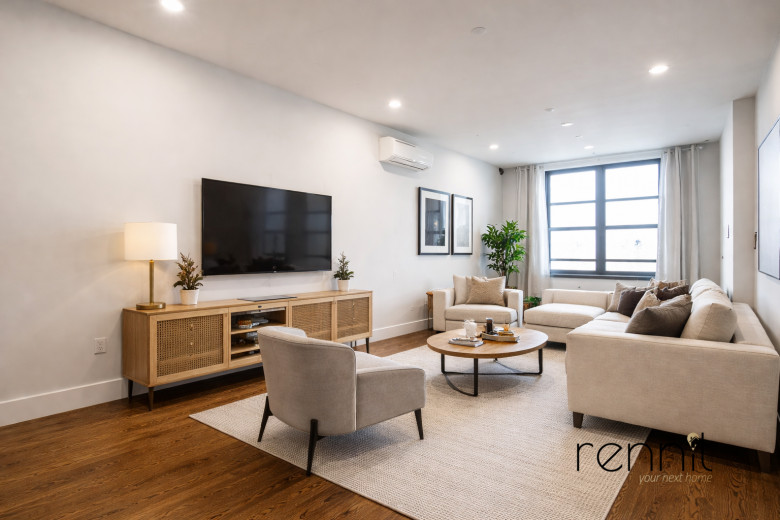 1176 Park Pl, Apt 3R Image 1