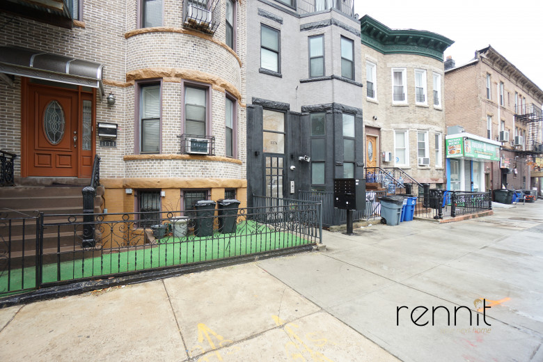 1176 Park Pl, Apt 3R Image 18