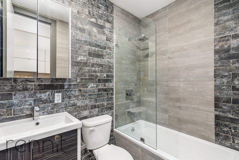 728 Knickerbocker Ave, Apt 3R Image 4