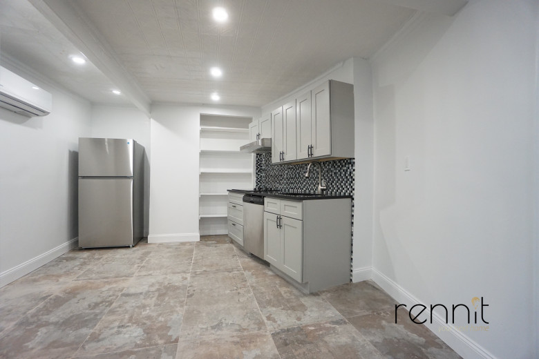 381 Myrtle Ave, Apt 3 Image 4