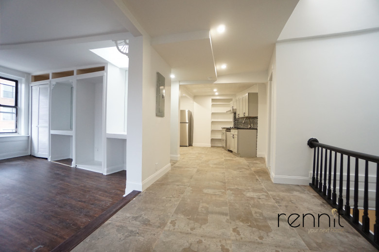 381 Myrtle Ave, Apt 3 Image 5