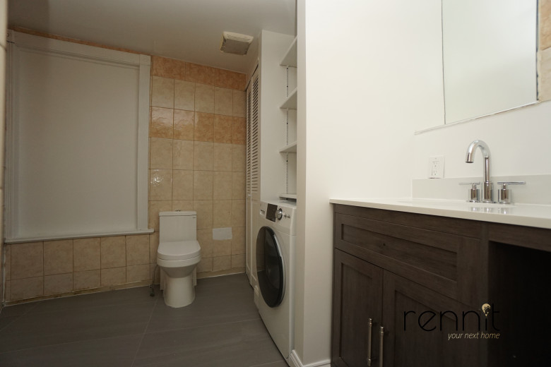 381 Myrtle Ave, Apt 3 Image 8