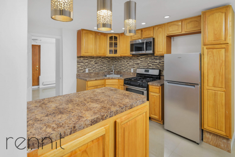 91 Somers St, Apt 1 Image 3