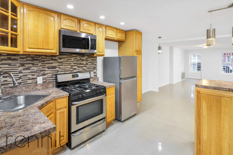 91 Somers St, Apt 1 Image 5