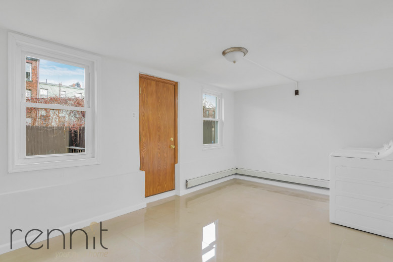 91 Somers St, Apt 1 Image 7