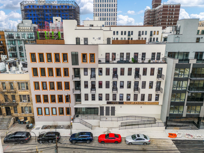 26-24 4th St, Apt 503A Image 37