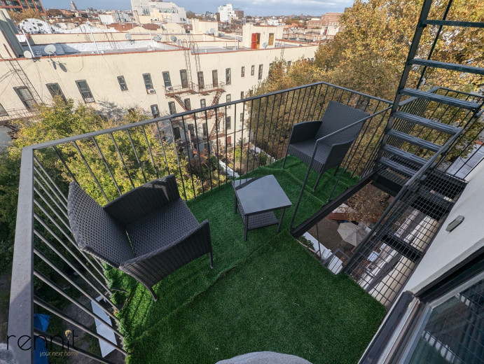 1525 St Johns Pl, Apt 5B Image 15