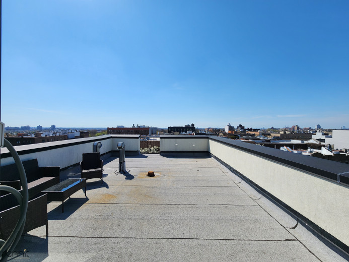 1525 St Johns Pl, Apt 5B Image 17