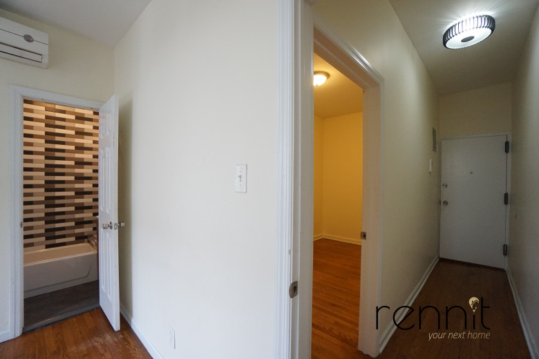 17-34 Menahan St, Apt 2R Image 3