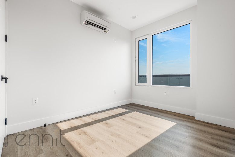 125 Kings Hwy, Apt 7A Image 10