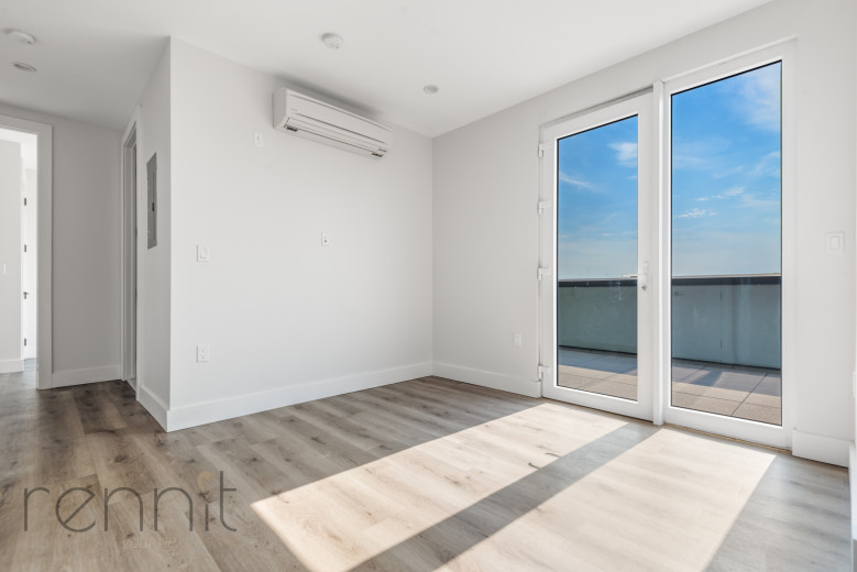 125 Kings Hwy, Apt 7A Image 5