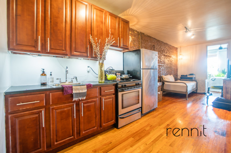 141 Thames St, Apt 2R Image 1