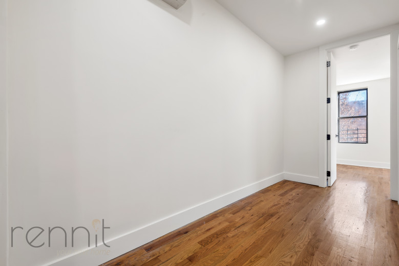 1645 Putnam Ave, Apt 3R Image 8