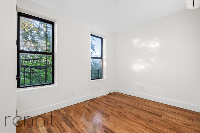 1645 Putnam Ave, Apt 3R Image 13