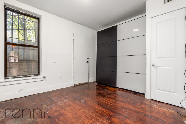 571 St Johns Pl, Apt 1L Image 4