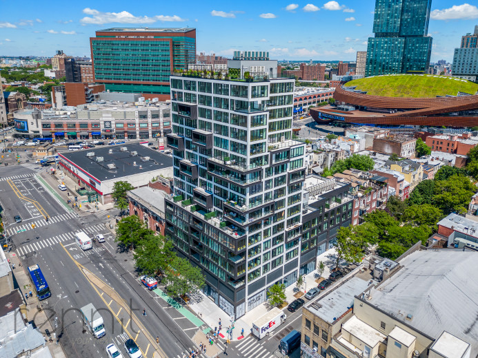 375 Dean St, Apt 901 Image 10