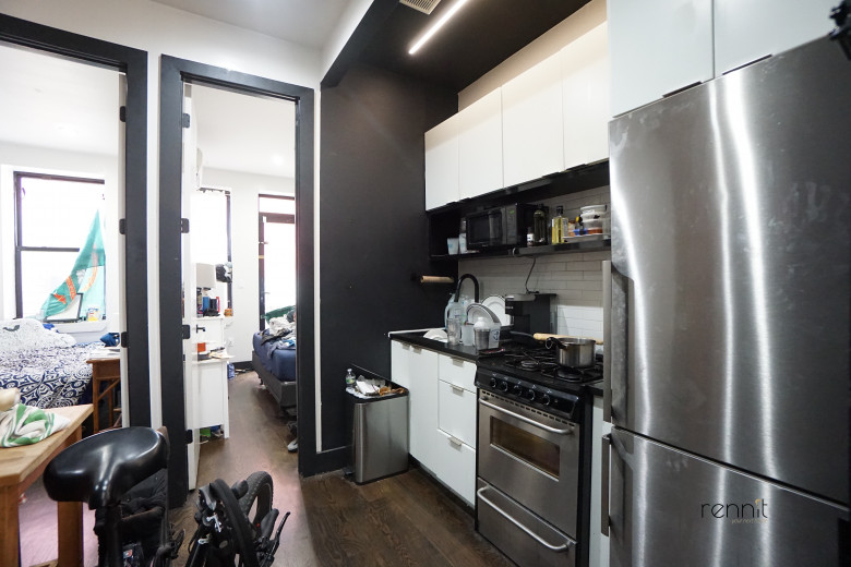 205 Johnson Ave, Apt 1L Image 7