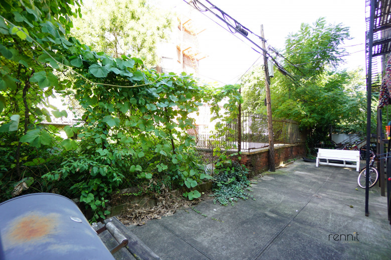 1059 Bergen St, Apt 2C Image 14