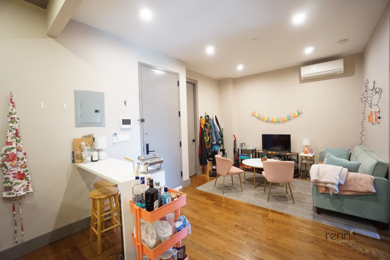 211 Troy Ave, Apt 2A Image 2