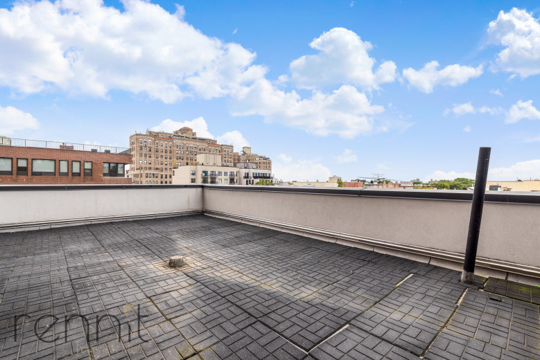 562 Park Pl, Apt 4B Image 23