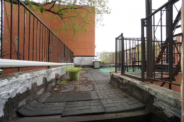 453 Franklin Ave, Apt 2B Image 12