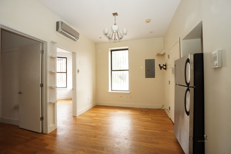 453 Franklin Ave, Apt 2B Image 8