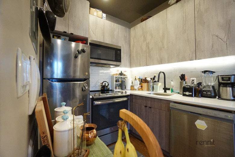 211 Troy Ave, Apt 1A Image 4