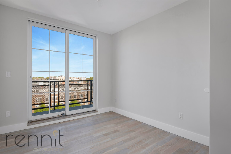 933 Rogers Ave, Apt 7D Image 4