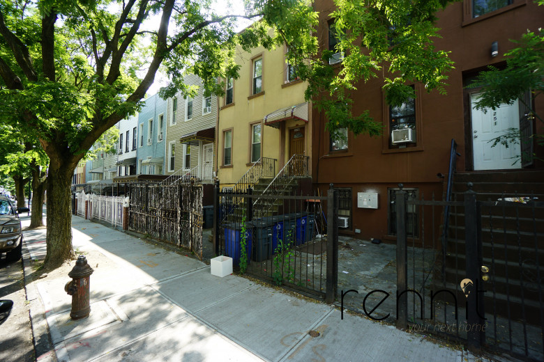 1249 Madison St, Apt 1 Image 18