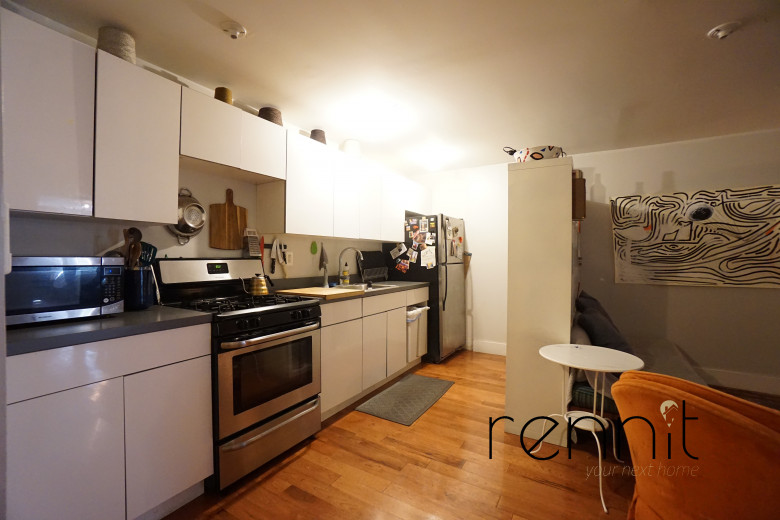 1249 Madison St, Apt 1 Image 4