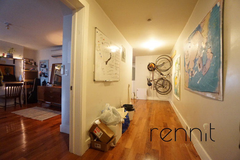 1249 Madison St, Apt 1 Image 5