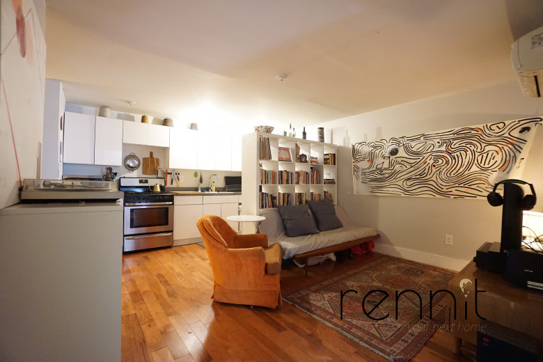 1249 Madison St, Apt 1 Image 9