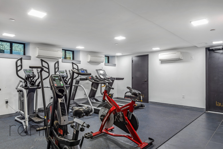 1016 Carroll St, Apt 2C Image 17