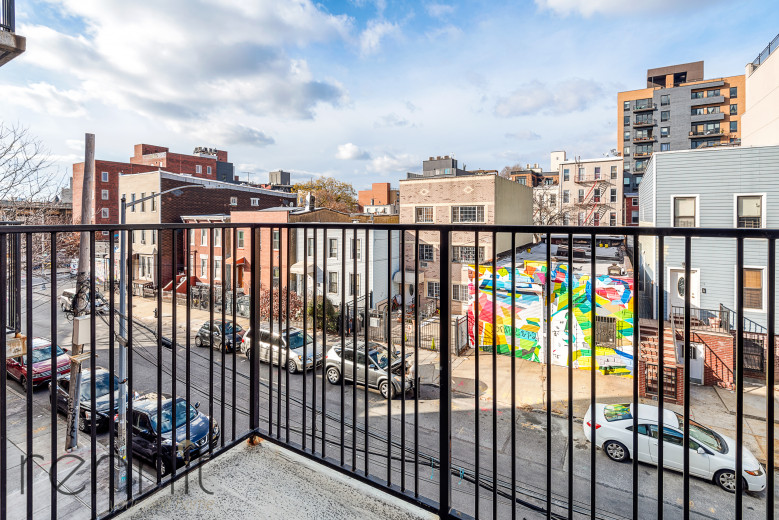 100 Suydam St, Apt 3C Image 9