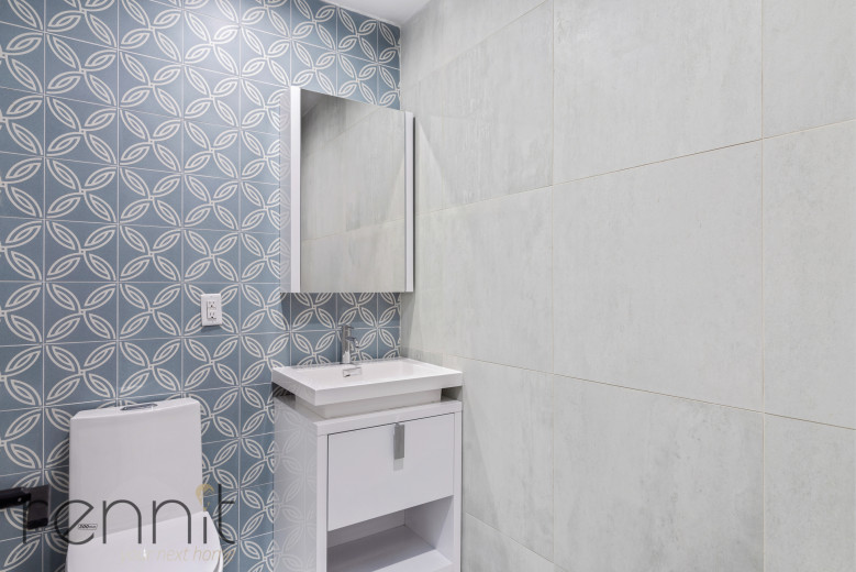 336 E 28th St, Apt 1 Image 16