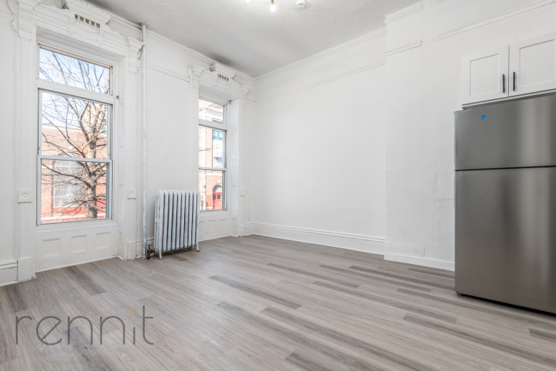 798 Lafayette Ave, Apt 1 Image 2