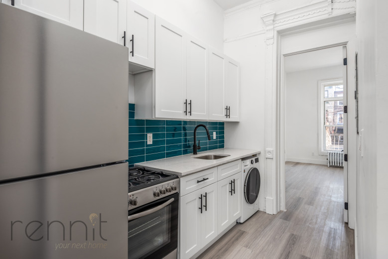 798 Lafayette Ave, Apt 1 Image 3