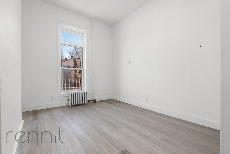 798 Lafayette Ave, Apt 1 Image 5