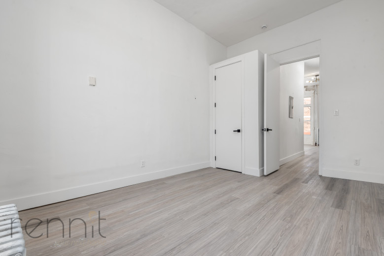 798 Lafayette Ave, Apt 1 Image 6