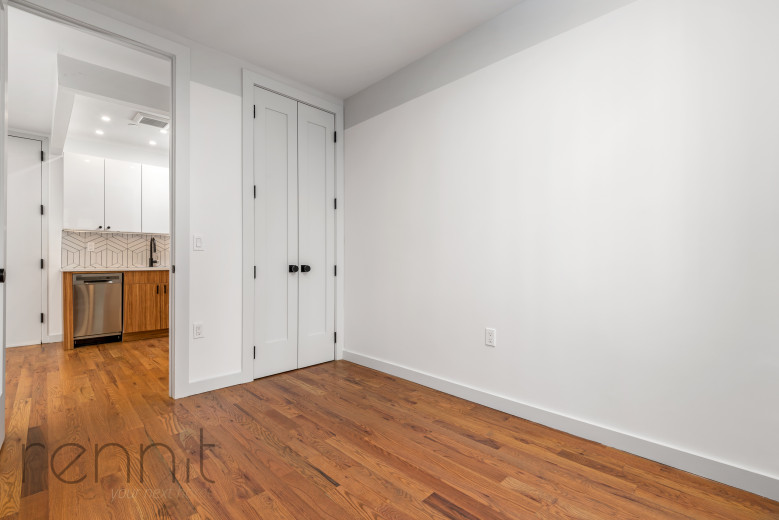 774 Lexington Ave, Apt 1A Image 8