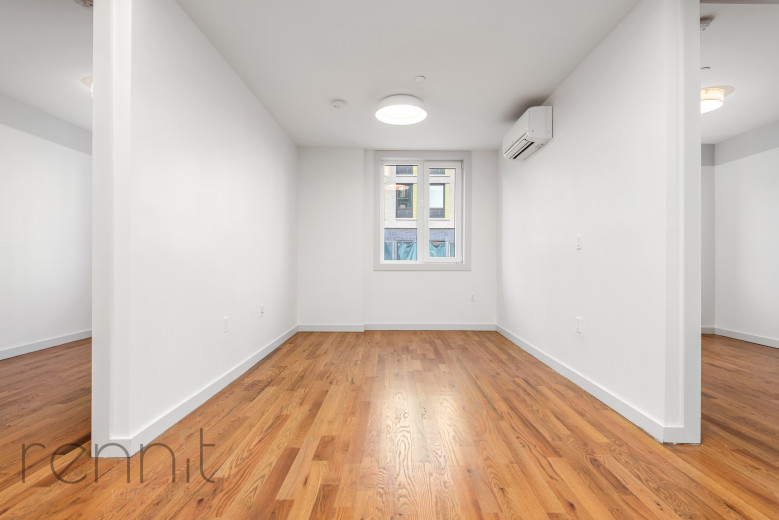774 Lexington Ave, Apt 1A Image 5