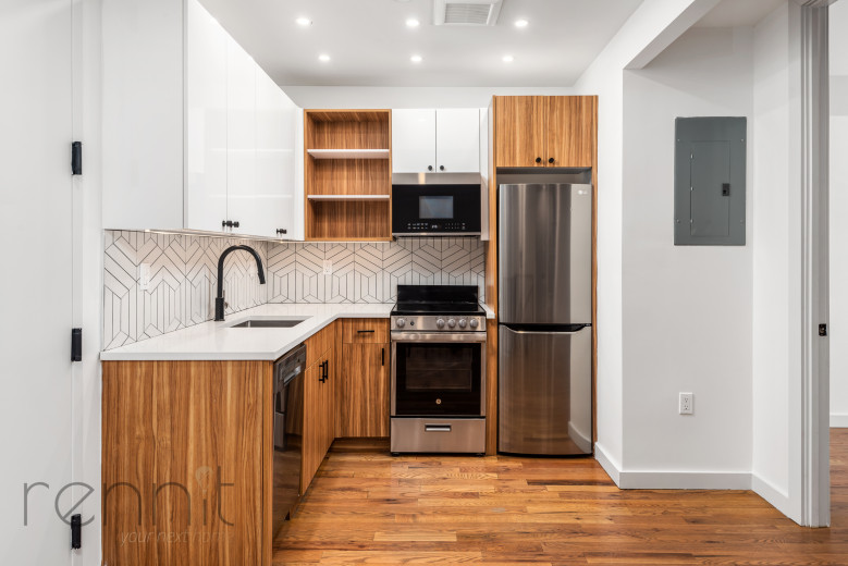 774 Lexington Ave, Apt 1A Image 6