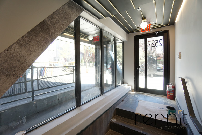 2527 Church Ave, Apt 5D Image 10